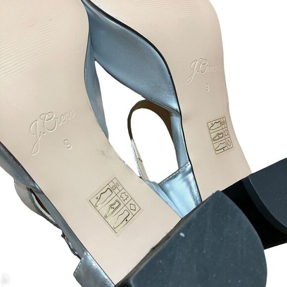 J.Crew Shoes Women’s 9 Silver Metallic Heels with Patent Cap Toe - Picture 7 of 8